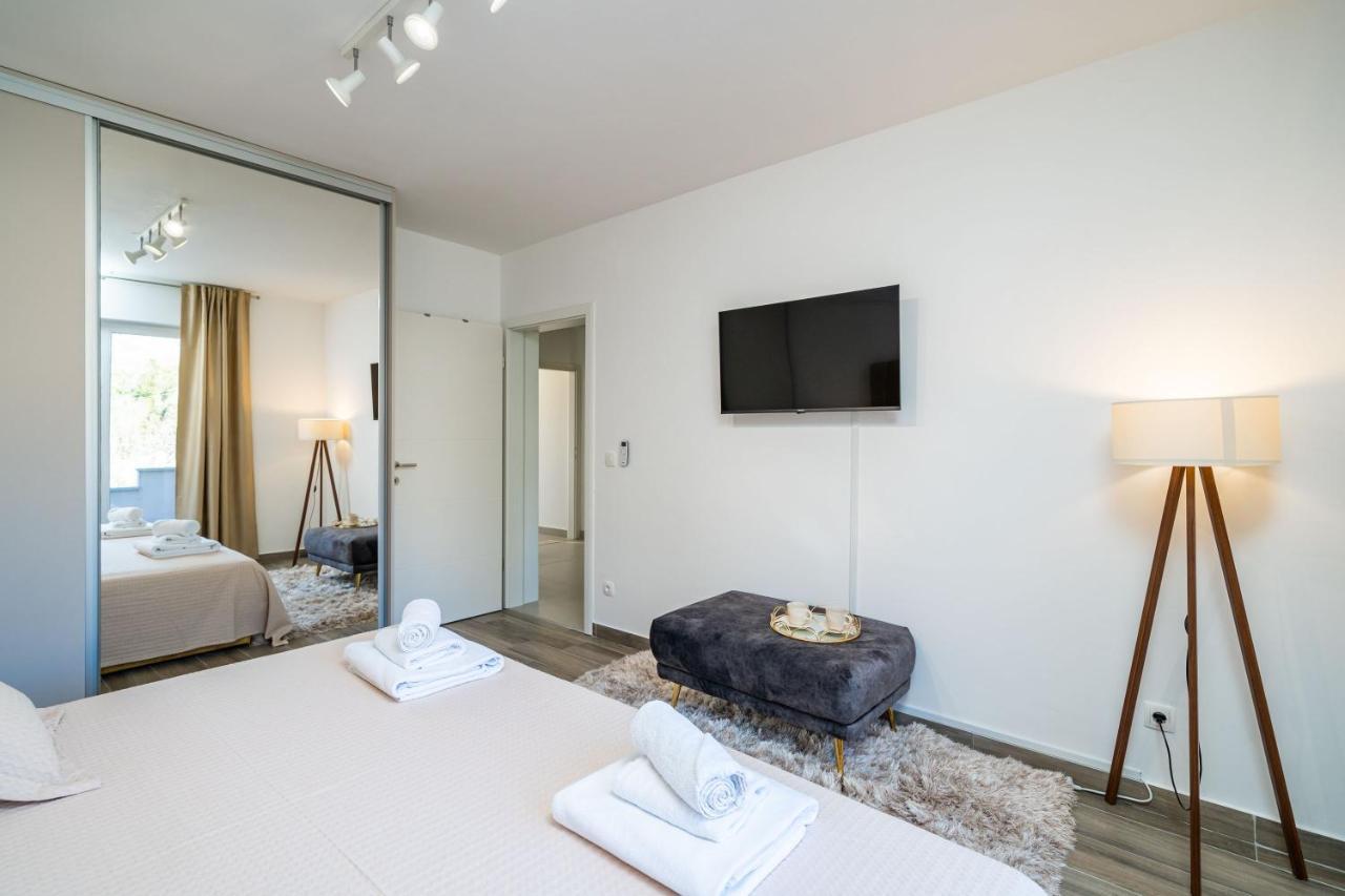 Villa Petmat - With Private Pool And 6 Bedrooms Dubrovnik Exterior foto